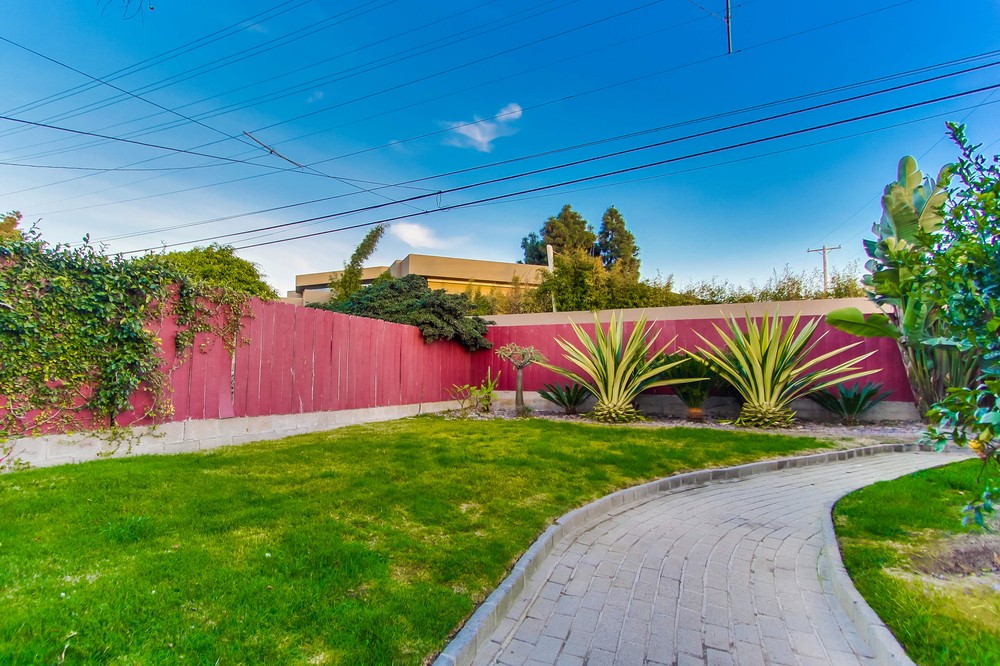 Virtual tour photo 28 of 50 for 1627 Catalina Boulevard