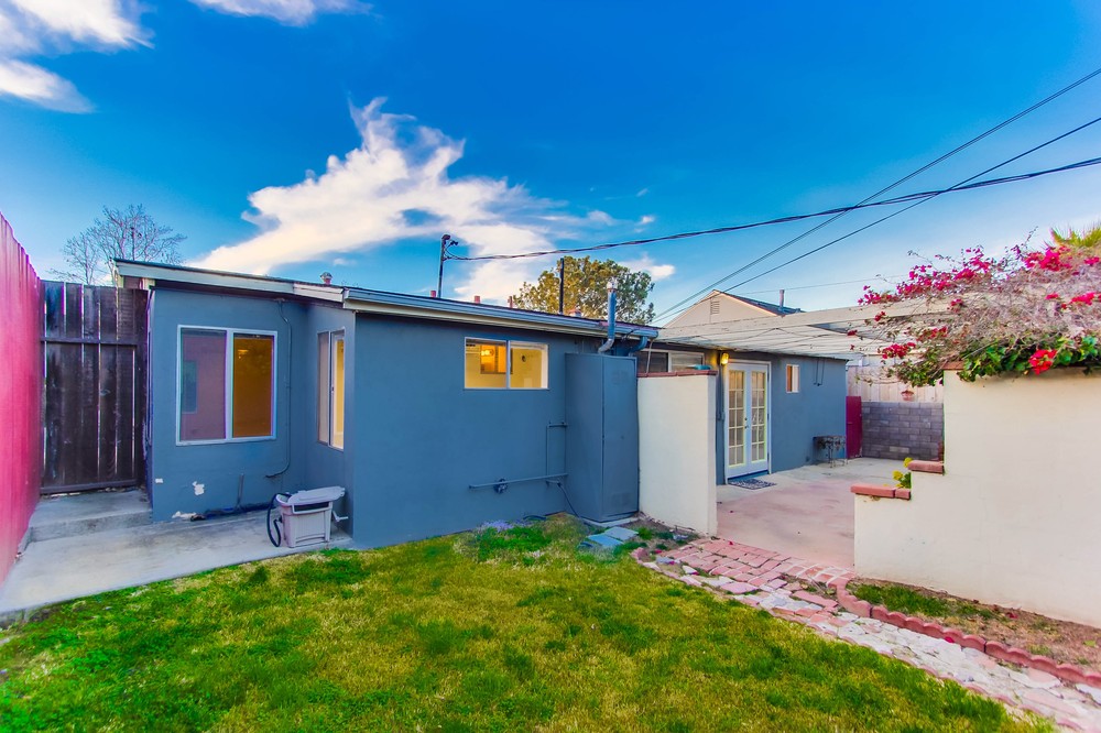 Virtual tour photo 30 of 50 for 1627 Catalina Boulevard
