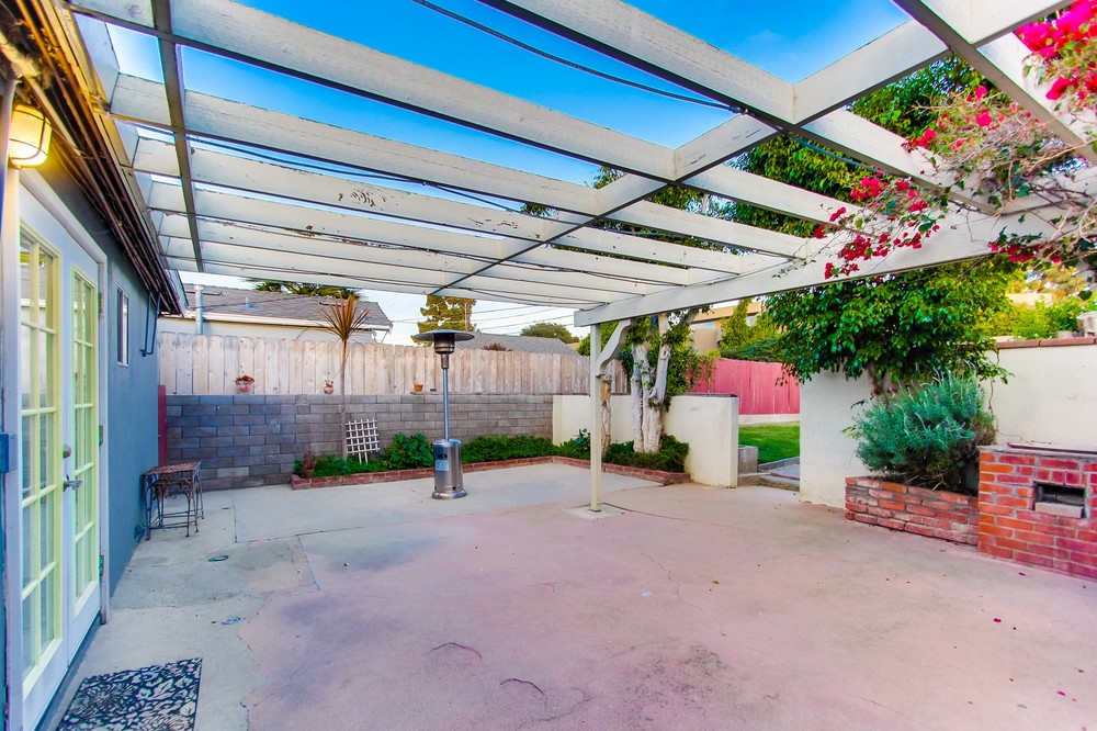Virtual tour photo 31 of 50 for 1627 Catalina Boulevard