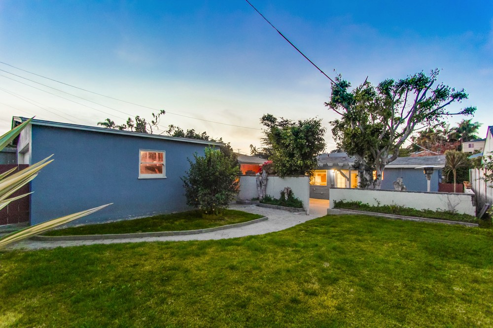 Virtual tour photo 38 of 50 for 1627 Catalina Boulevard