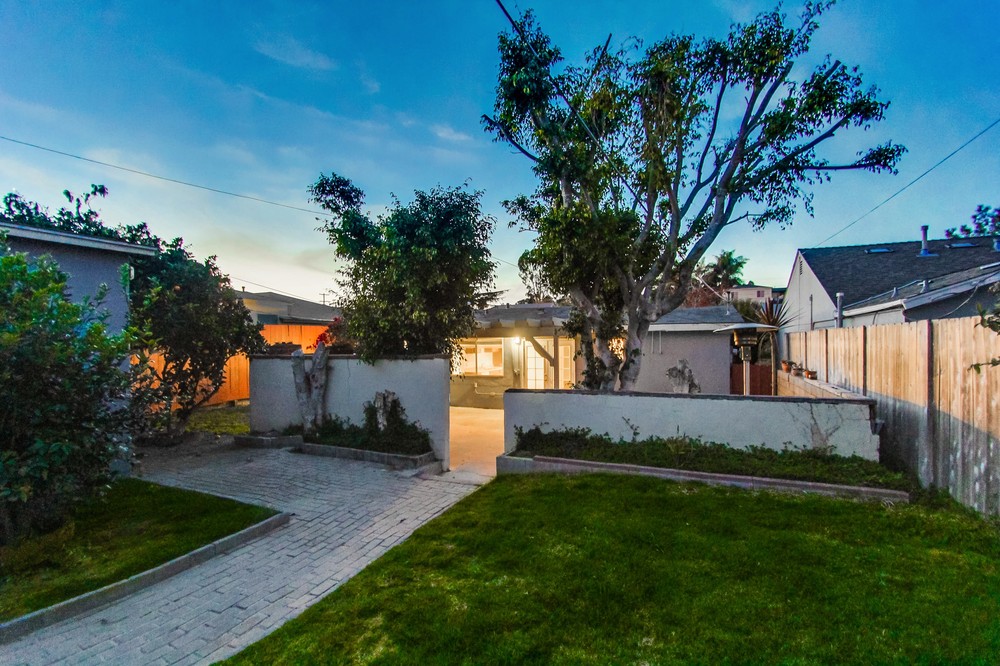 Virtual tour photo 39 of 50 for 1627 Catalina Boulevard