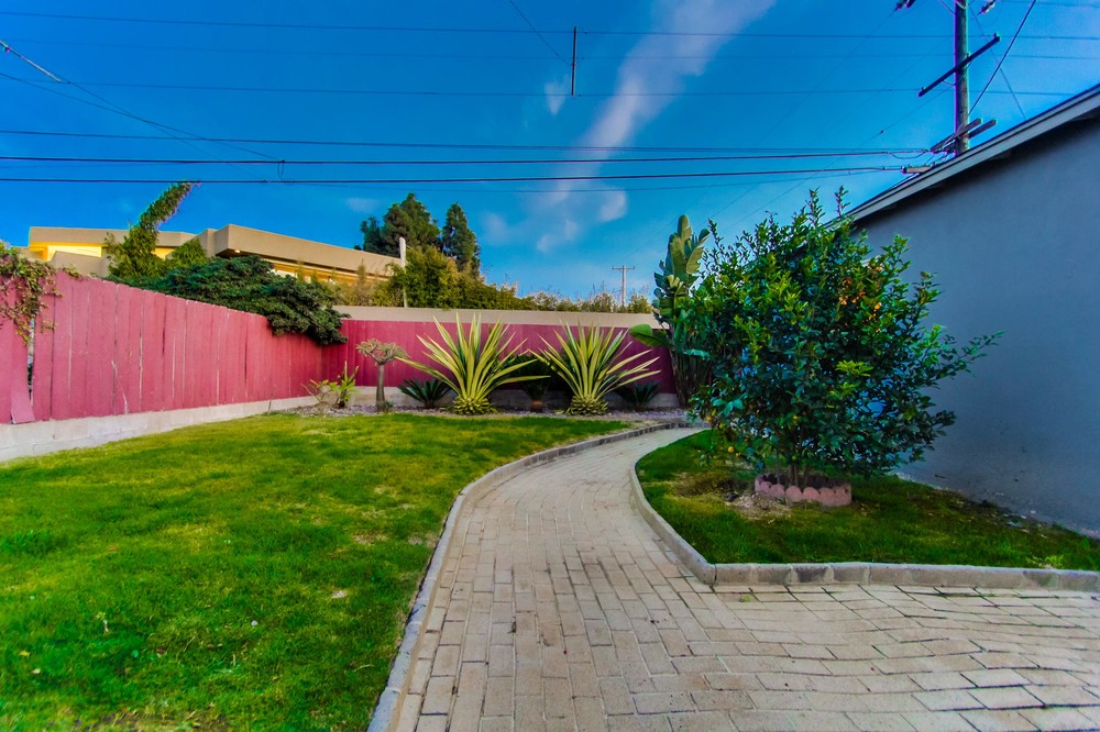 Virtual tour photo 41 of 50 for 1627 Catalina Boulevard