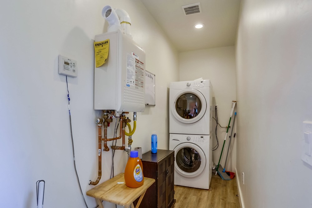 Virtual tour photo 28 of 32 for 1629 Polk Ave