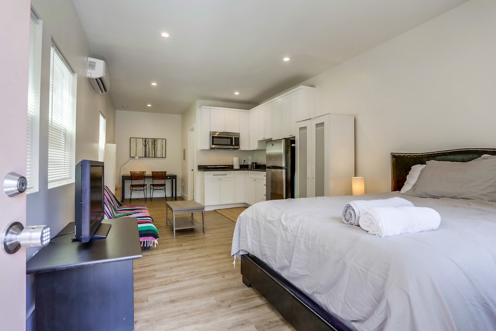 Virtual tour photo 29 of 32 for 1629 Polk Ave
