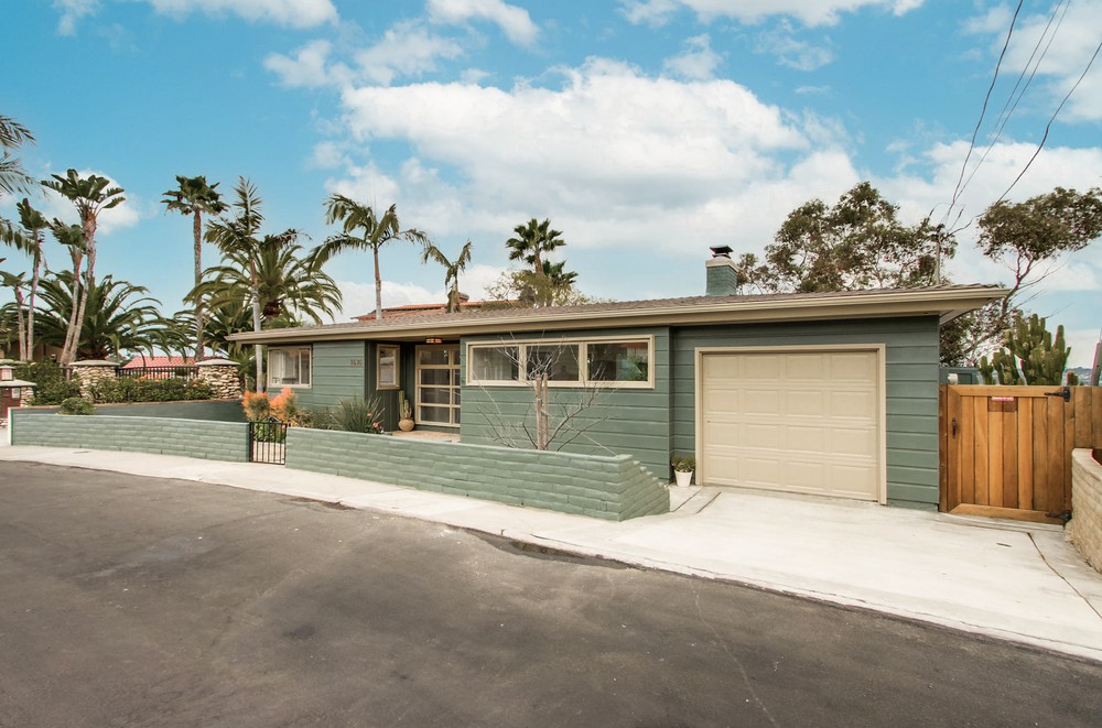 Virtual tour photo 4 of 62 for 1630 Mission Cliff Dr