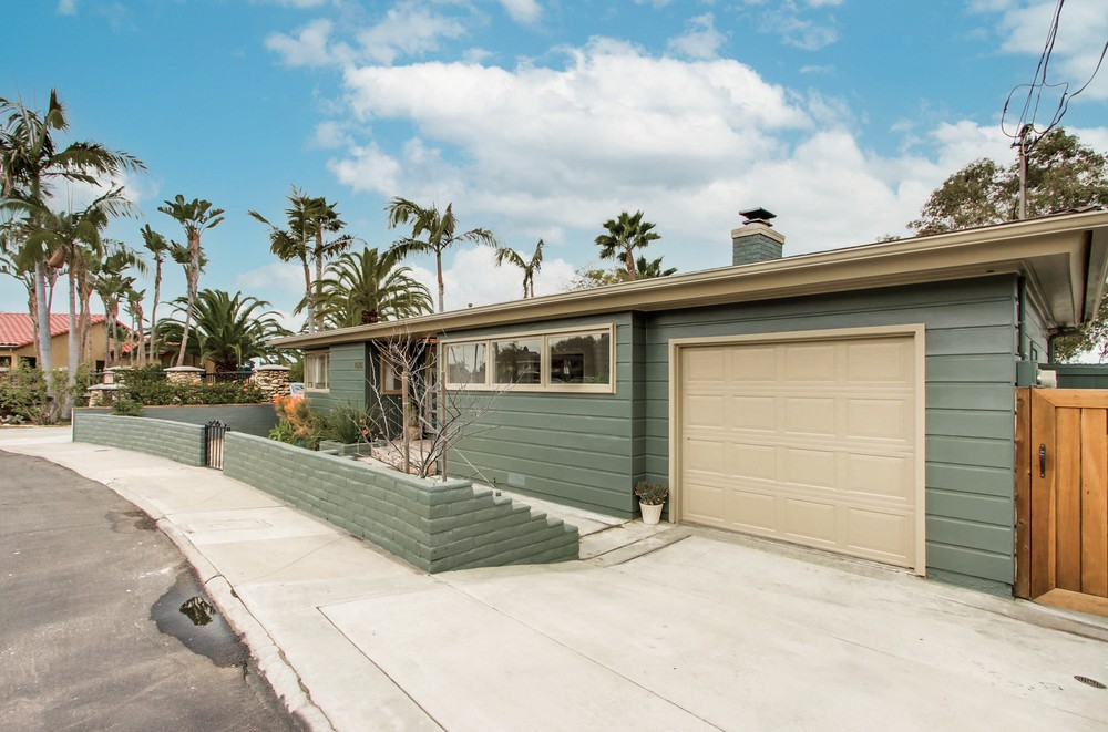 Virtual tour photo 5 of 62 for 1630 Mission Cliff Dr