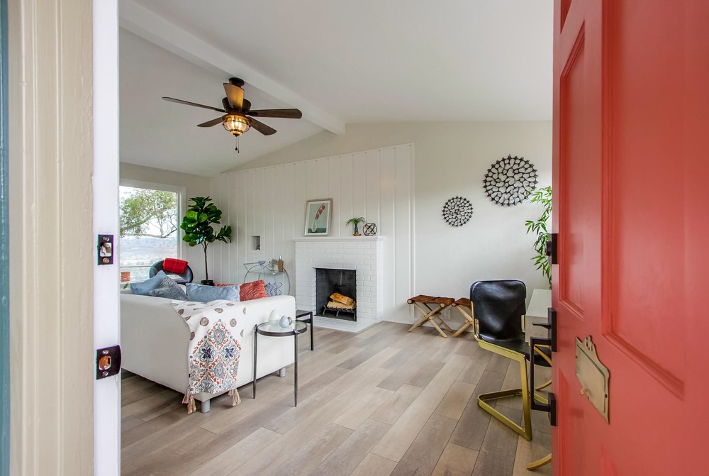Virtual tour photo 9 of 62 for 1630 Mission Cliff Dr