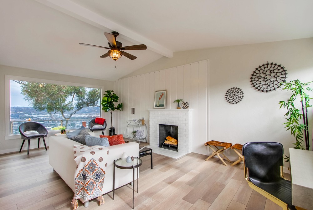 Virtual tour photo 10 of 62 for 1630 Mission Cliff Dr