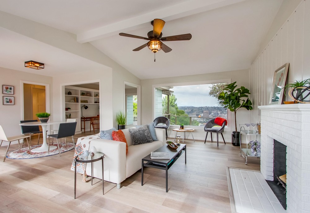 Virtual tour photo 13 of 62 for 1630 Mission Cliff Dr