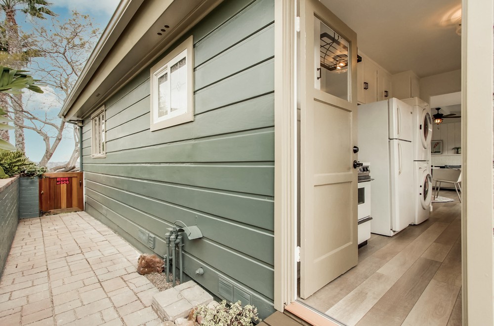 Virtual tour photo 40 of 62 for 1630 Mission Cliff Dr