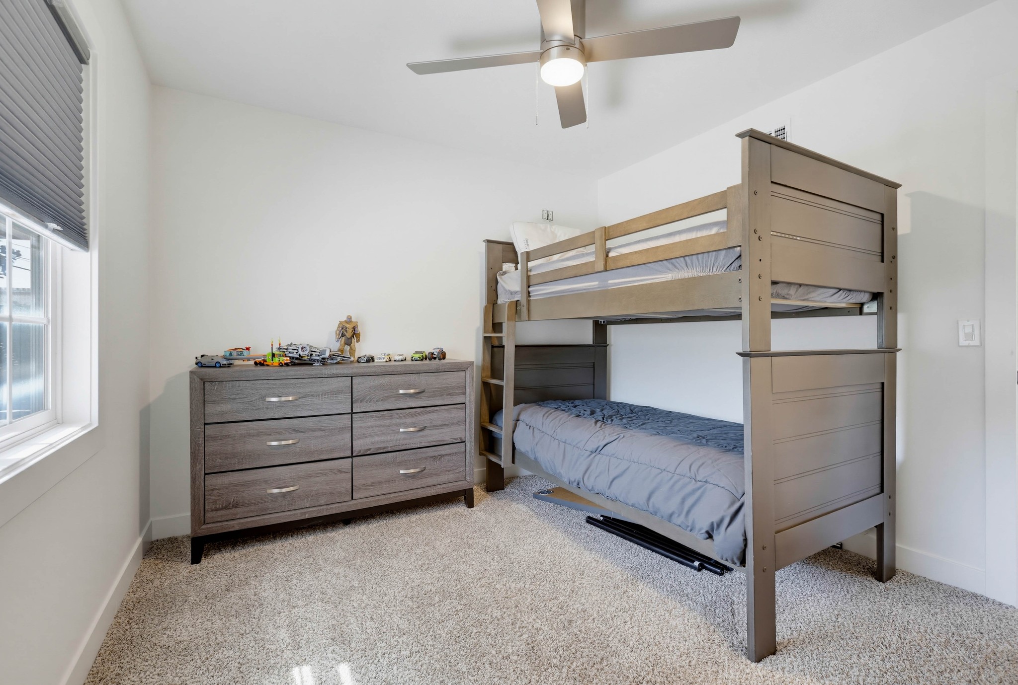 Virtual tour photo 36 of 73 for 16302 Nassau Ln