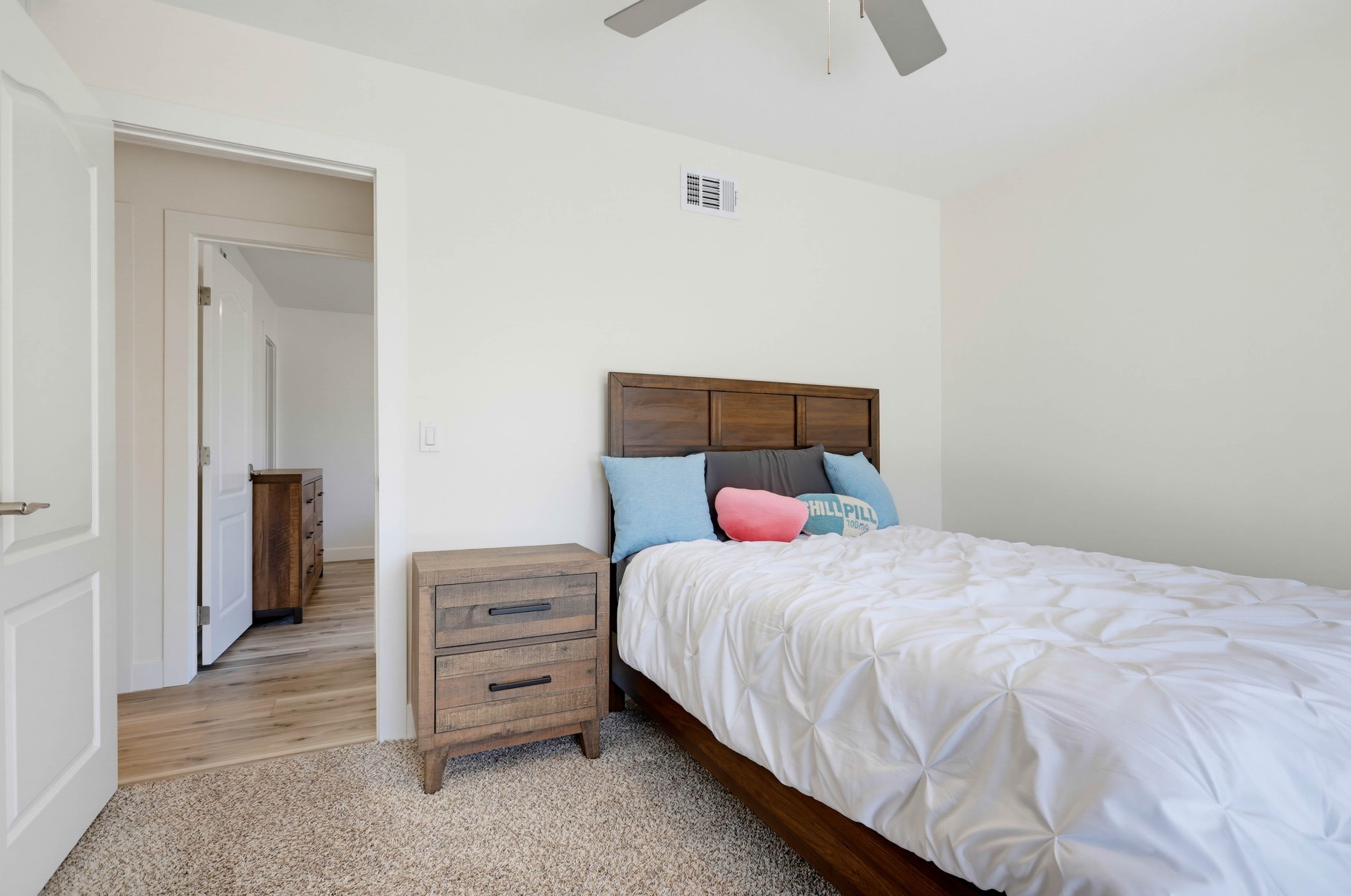 Virtual tour photo 45 of 73 for 16302 Nassau Ln