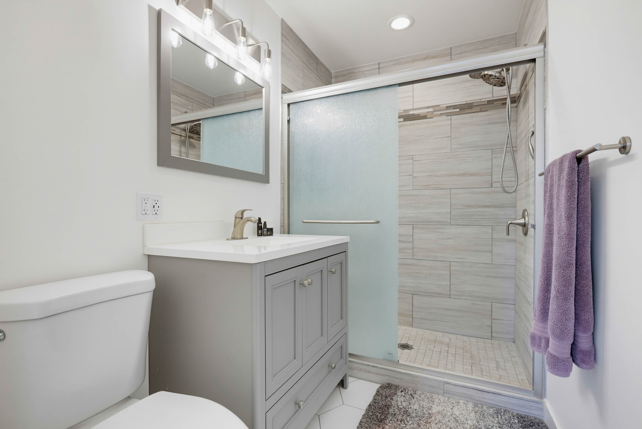Virtual tour photo 47 of 73 for 16302 Nassau Ln