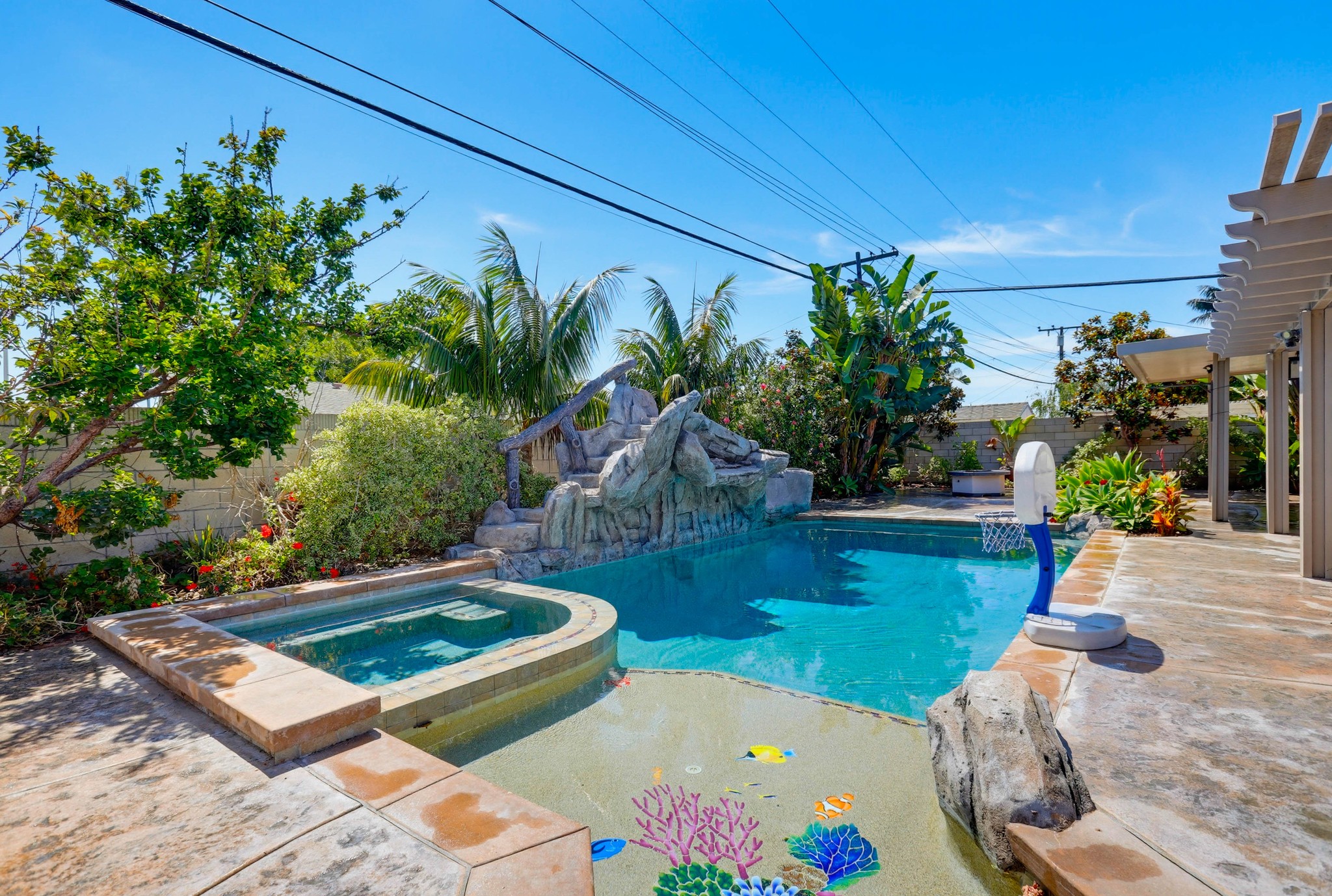 Virtual tour photo 48 of 73 for 16302 Nassau Ln