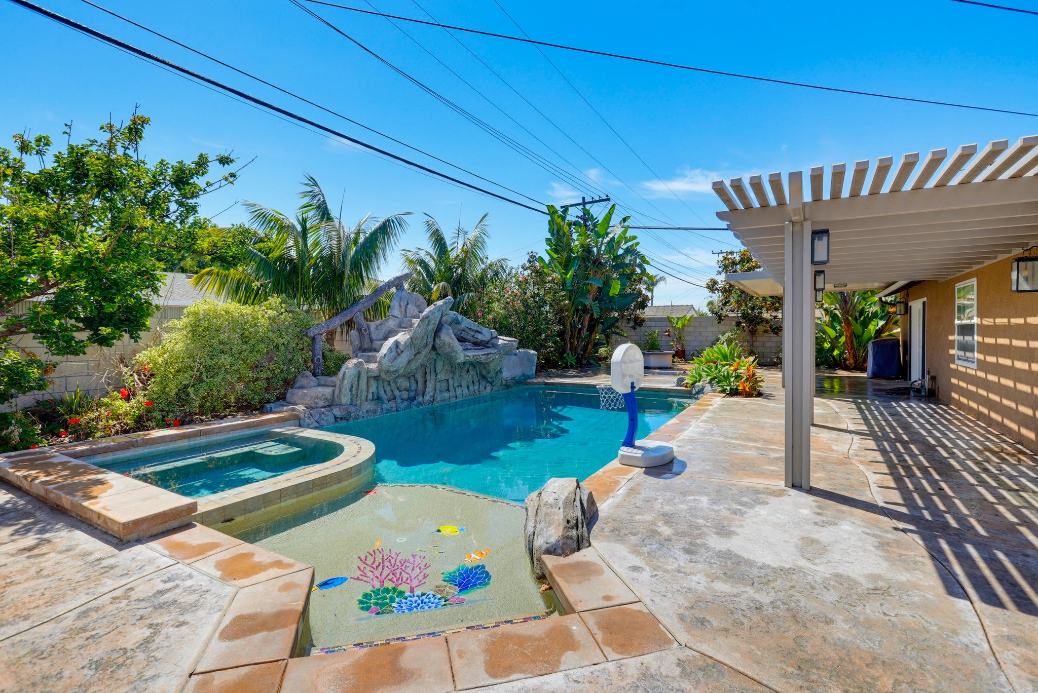 Virtual tour photo 49 of 73 for 16302 Nassau Ln