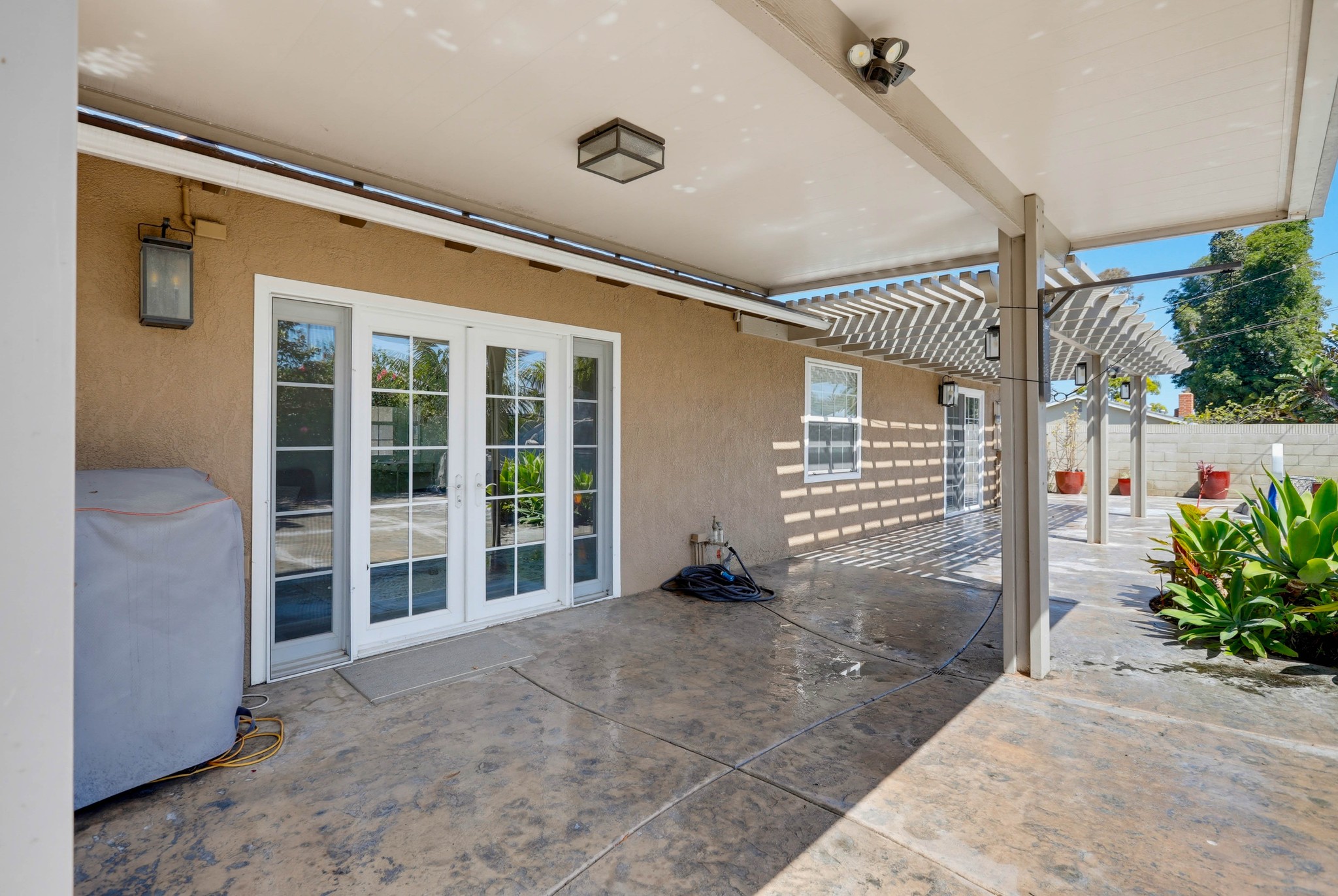 Virtual tour photo 52 of 73 for 16302 Nassau Ln