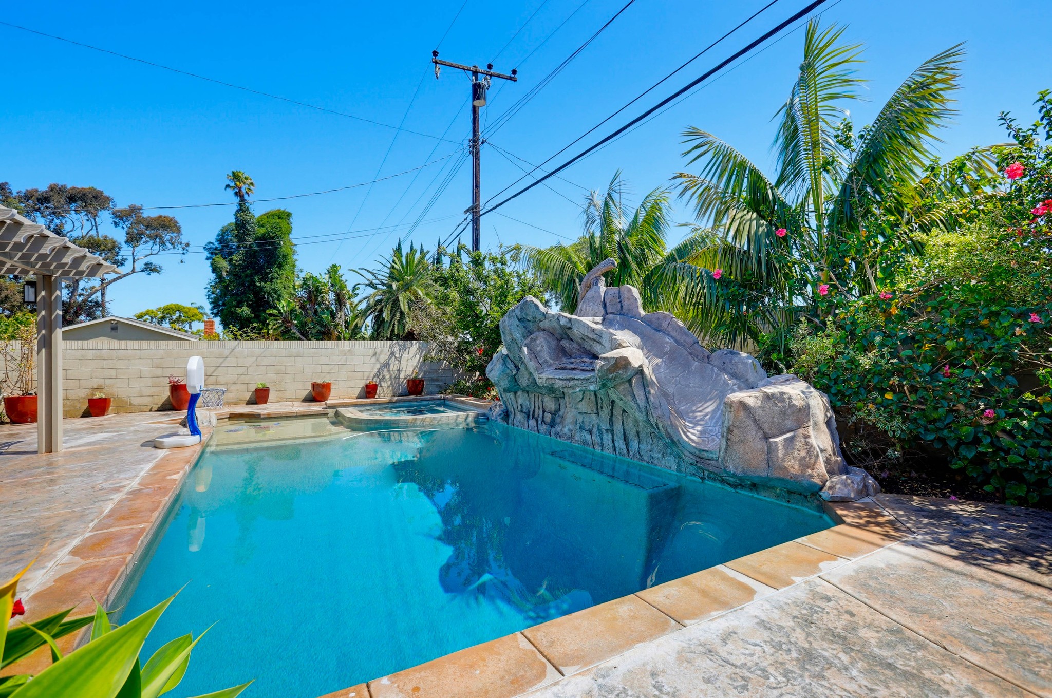 Virtual tour photo 58 of 73 for 16302 Nassau Ln