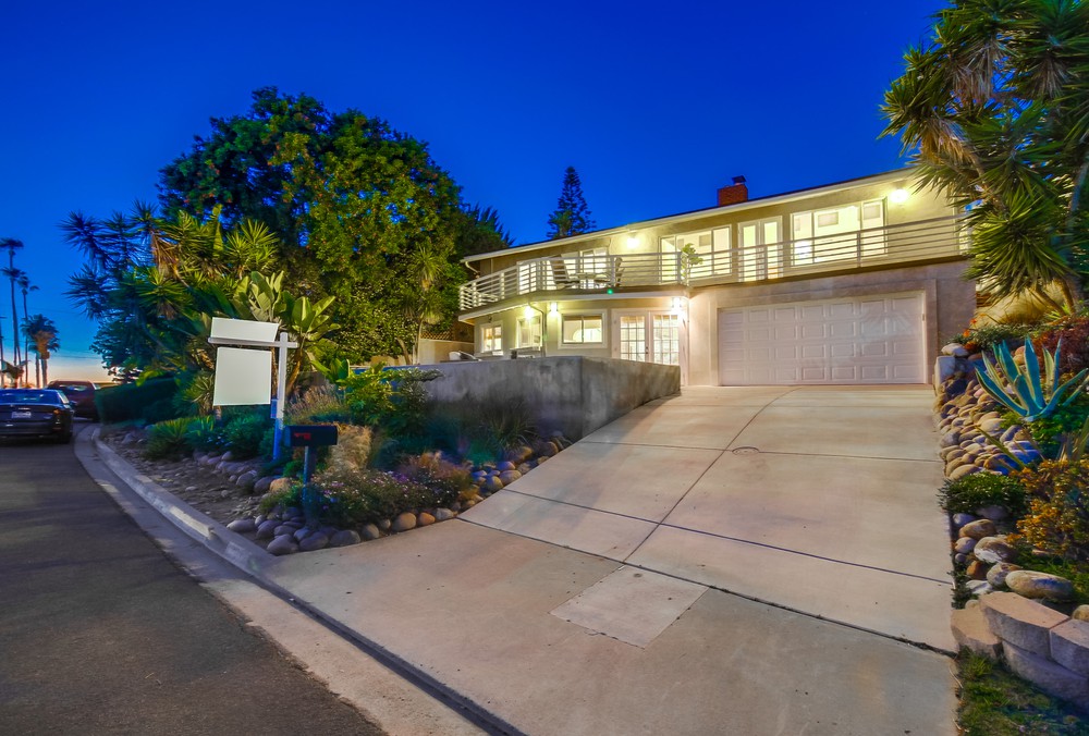 Virtual tour photo 3 of 108 for 1632 Monmouth Dr