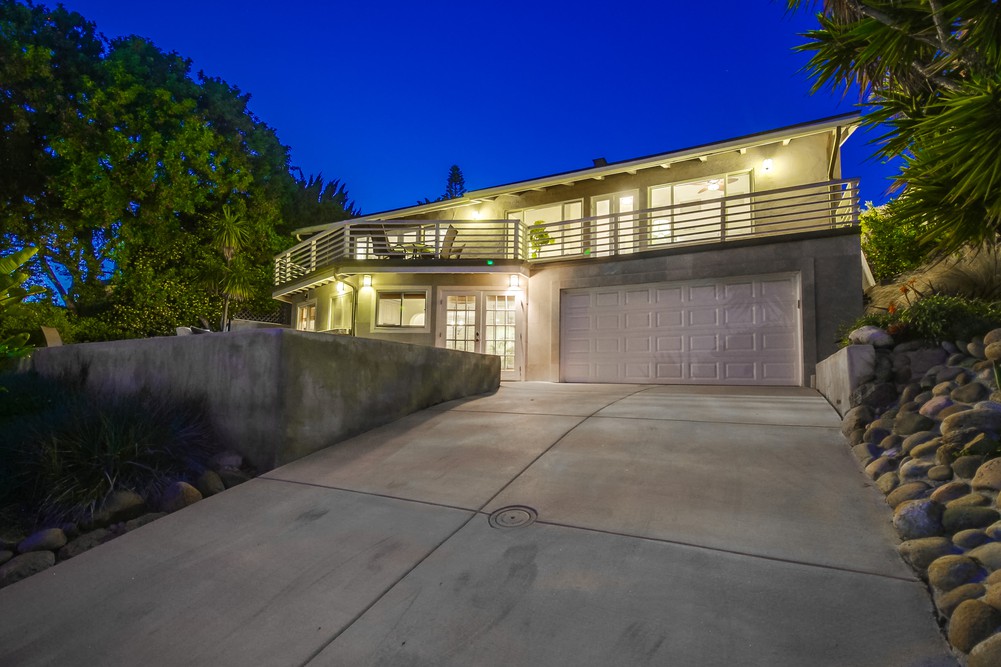 Virtual tour photo 7 of 108 for 1632 Monmouth Dr