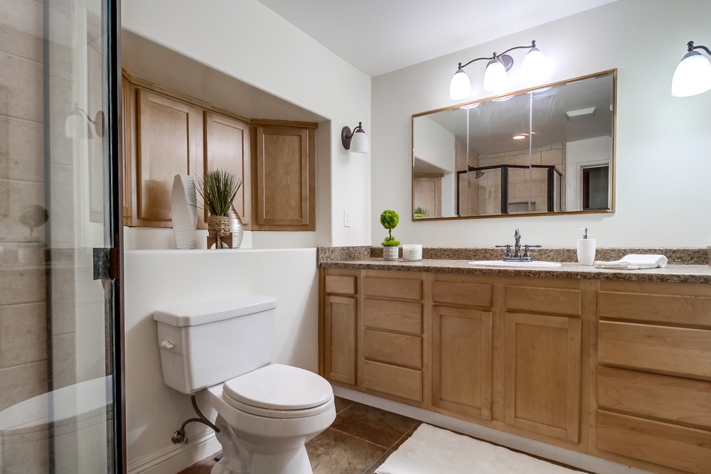 Virtual tour photo 65 of 108 for 1632 Monmouth Dr