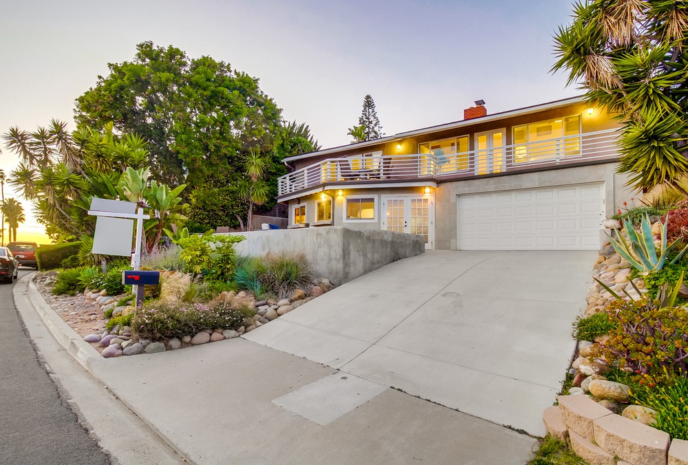 Virtual tour photo 78 of 108 for 1632 Monmouth Dr
