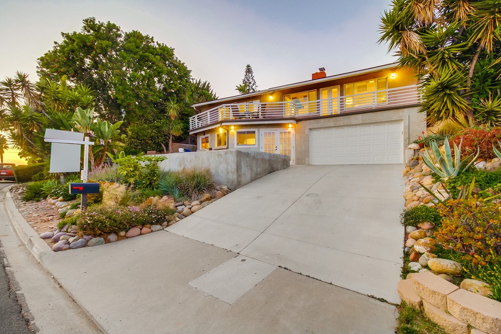 Virtual tour photo 79 of 108 for 1632 Monmouth Dr