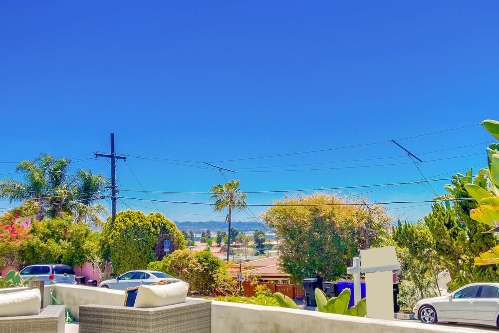 Virtual tour photo 11 of 130 for 1632 Monmouth Dr