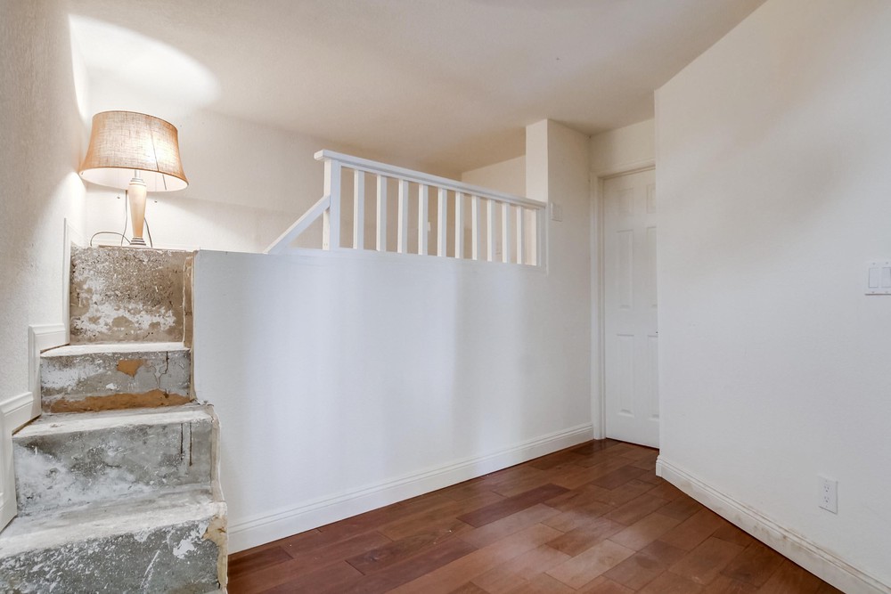 Virtual tour photo 39 of 130 for 1632 Monmouth Dr