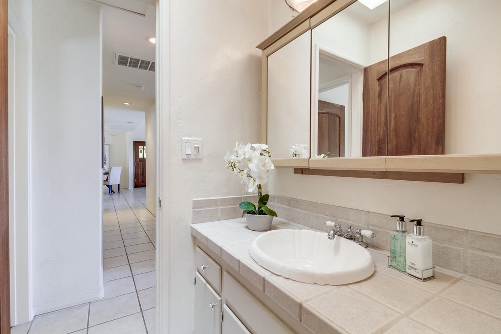 Virtual tour photo 85 of 130 for 1632 Monmouth Dr
