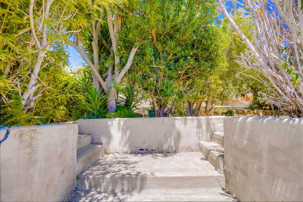 Virtual tour photo 116 of 130 for 1632 Monmouth Dr