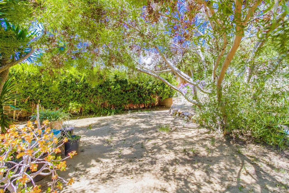 Virtual tour photo 119 of 130 for 1632 Monmouth Dr