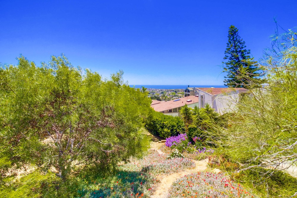 Virtual tour photo 130 of 130 for 1632 Monmouth Dr