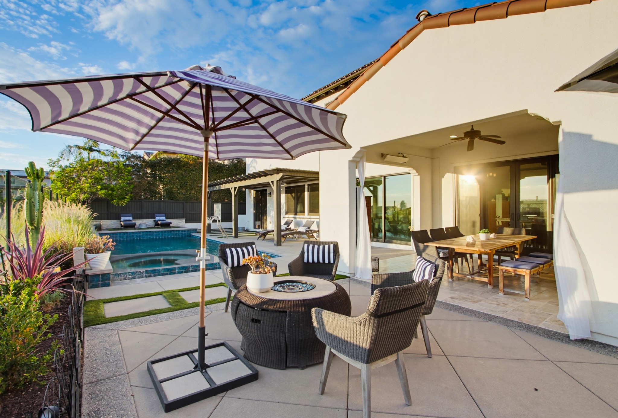 Virtual tour photo 94 of 103 for 16356 Streamwood Ct