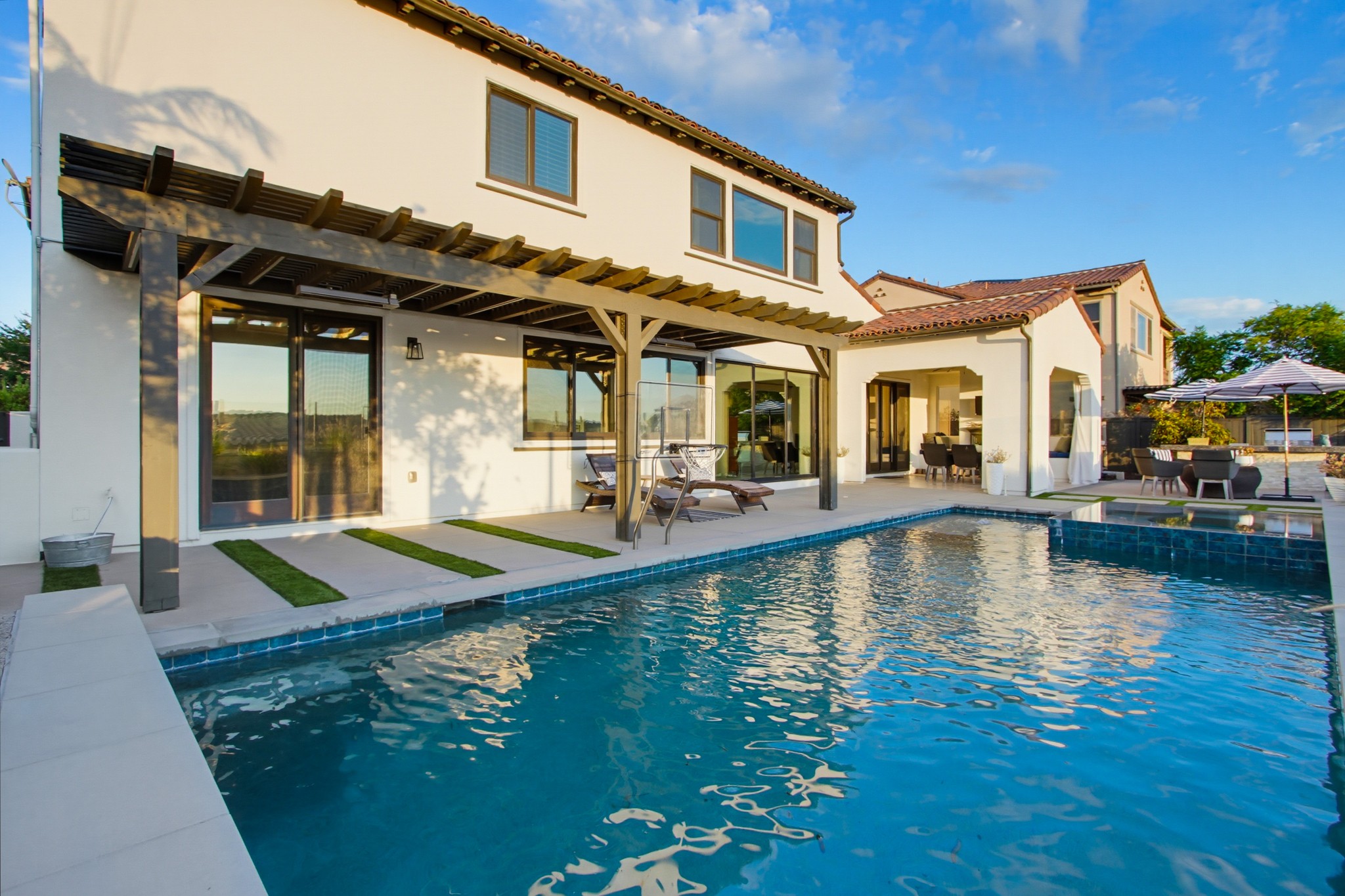 Virtual tour photo 98 of 103 for 16356 Streamwood Ct