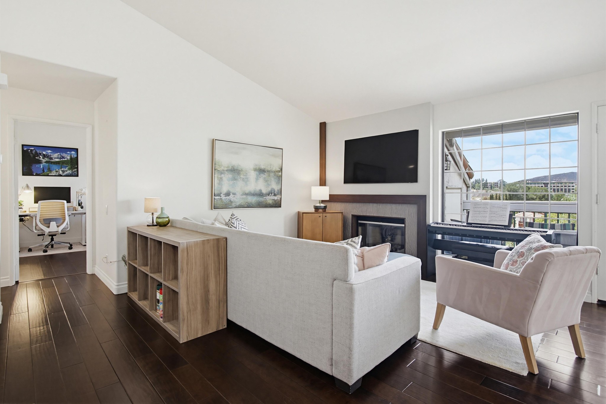 Virtual tour photo 9 of 56 for 16376 Av. Venusto UNIT D