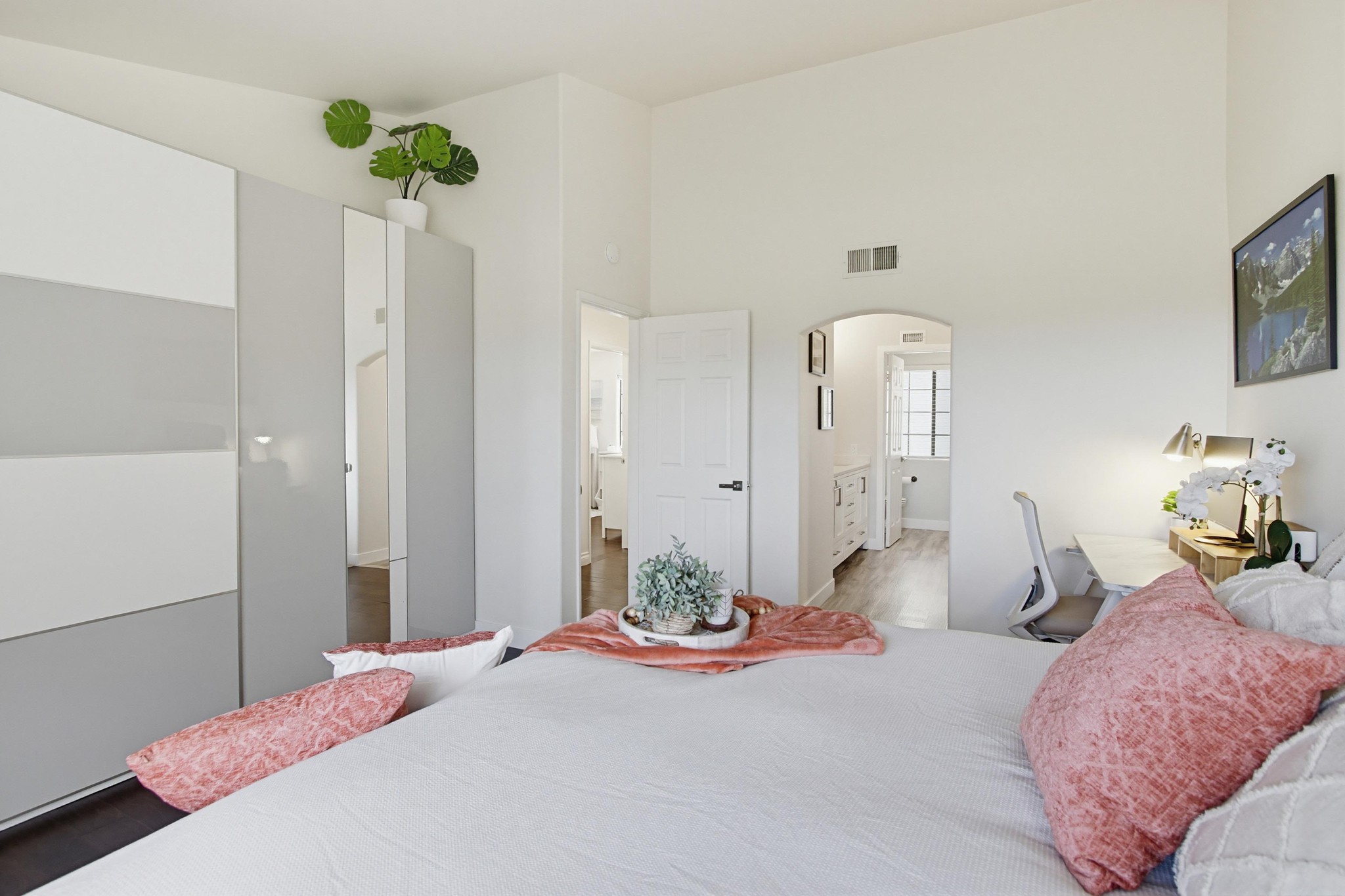 Virtual tour photo 38 of 56 for 16376 Av. Venusto UNIT D