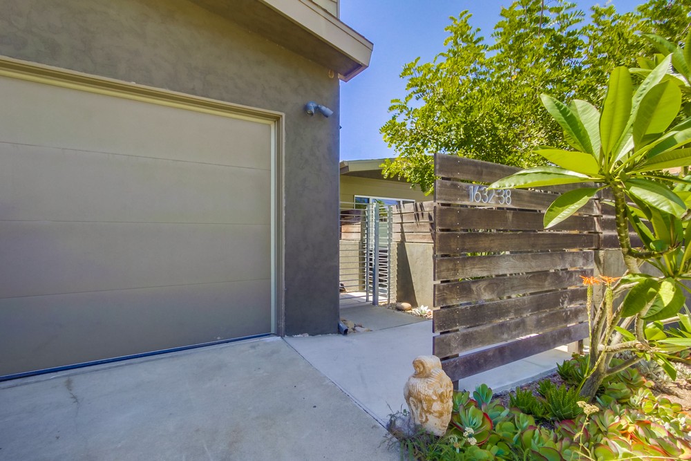 Virtual tour photo 5 of 31 for 1638 32nd St