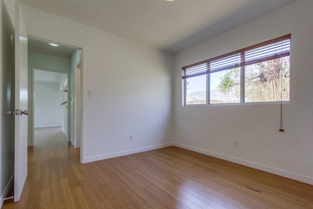 Virtual tour photo 25 of 31 for 1638 32nd St