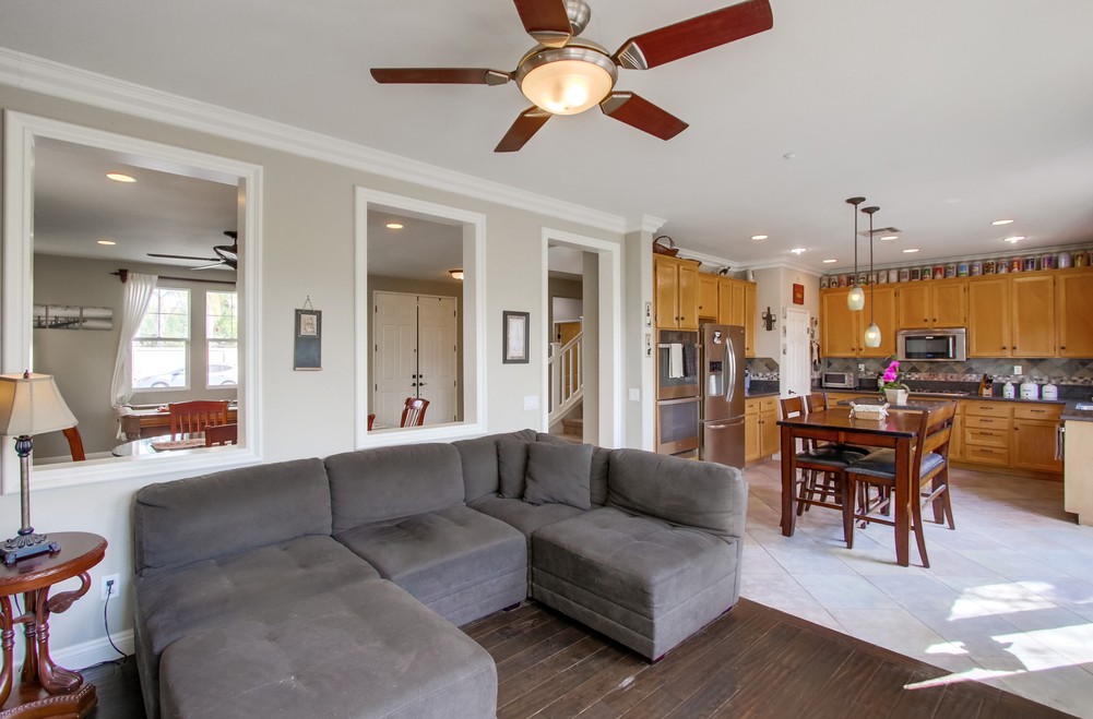 Virtual tour photo 9 of 45 for 16388 Calloway Dr