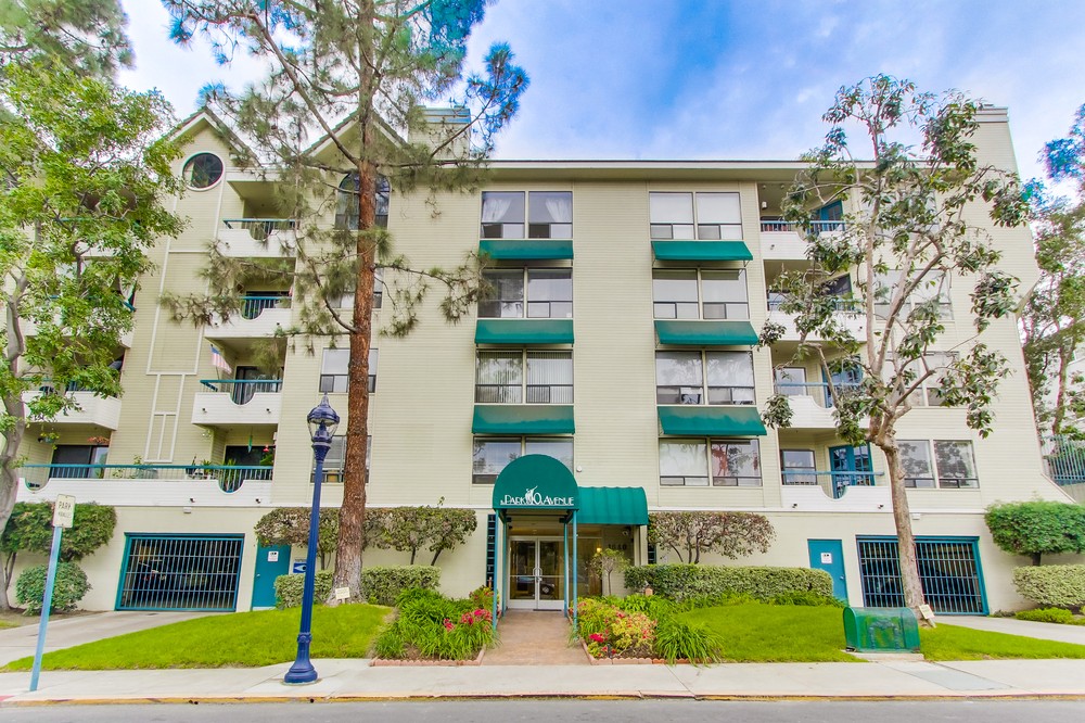Virtual tour photo 1 of 66 for 1640 10th Avenue #301