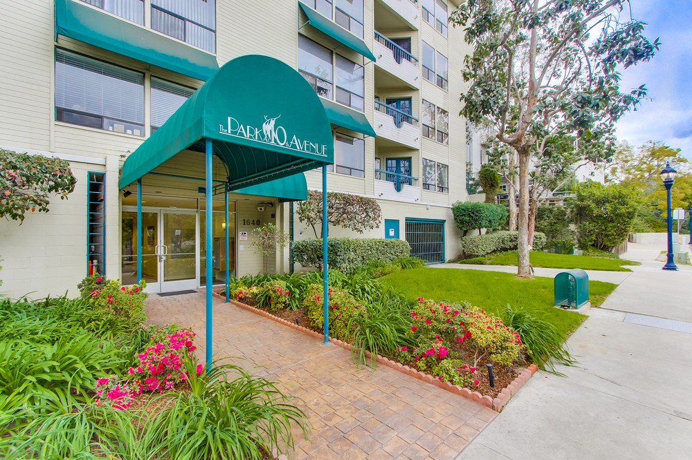 Virtual tour photo 6 of 66 for 1640 10th Avenue #301