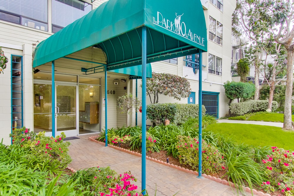 Virtual tour photo 7 of 66 for 1640 10th Avenue #301