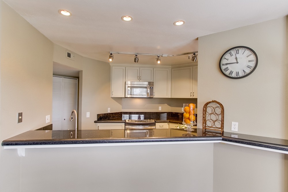 Virtual tour photo 21 of 66 for 1640 10th Avenue #301