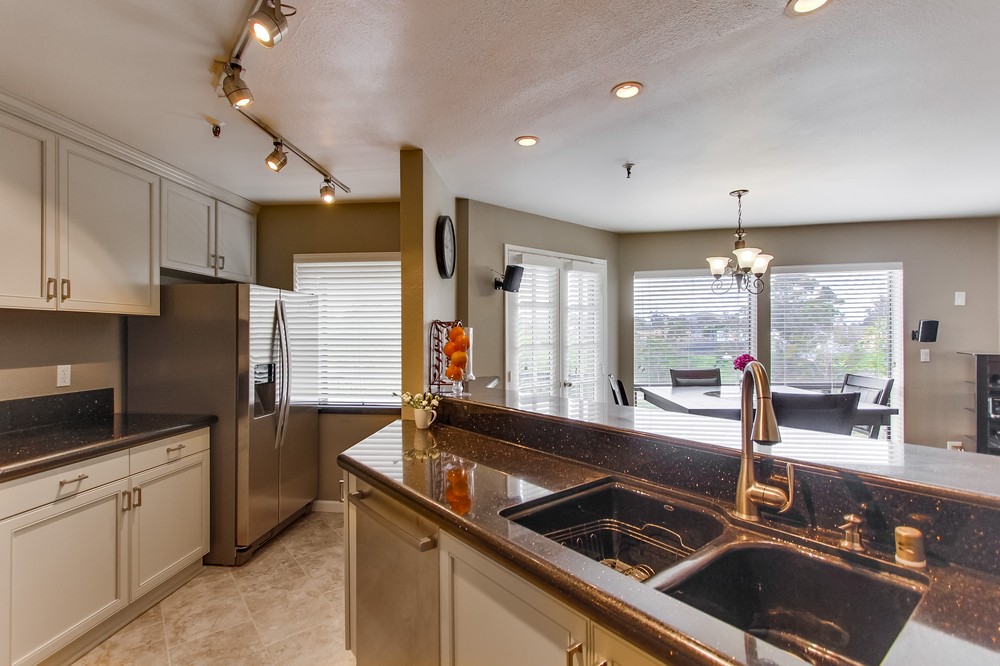 Virtual tour photo 24 of 66 for 1640 10th Avenue #301