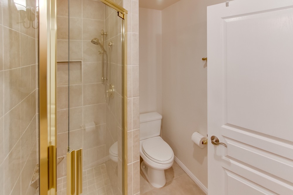 Virtual tour photo 32 of 66 for 1640 10th Avenue #301