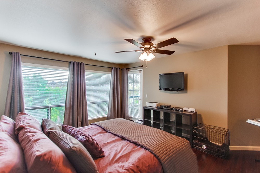Virtual tour photo 36 of 66 for 1640 10th Avenue #301