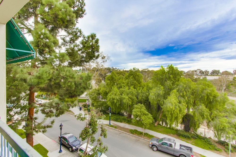 Virtual tour photo 43 of 66 for 1640 10th Avenue #301
