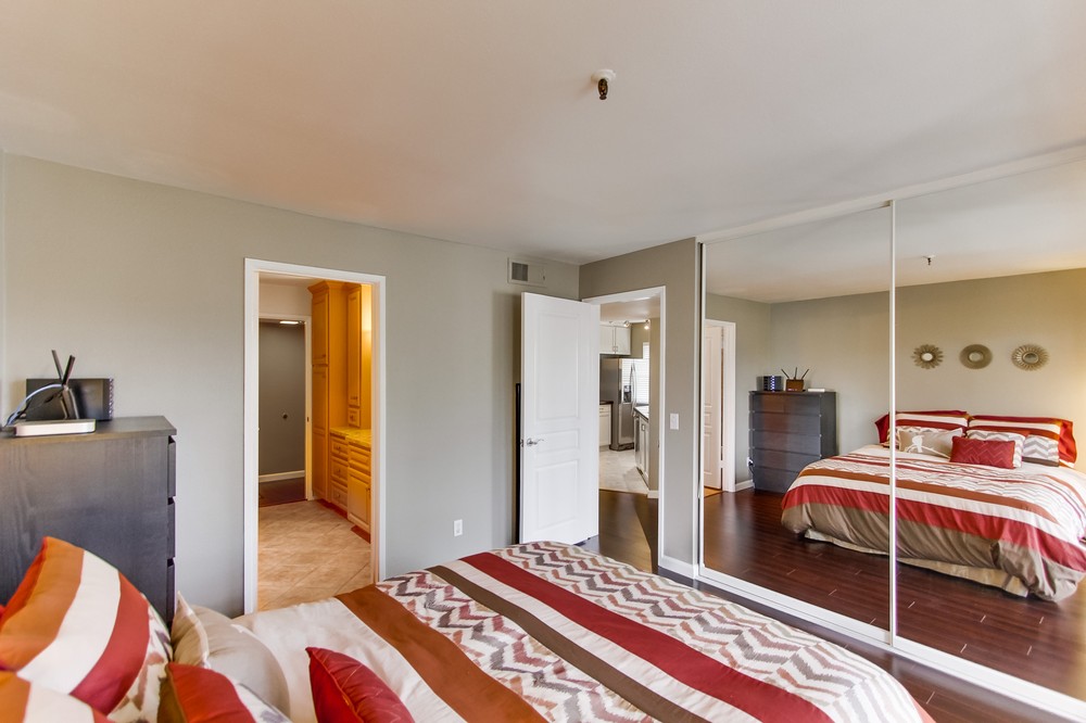 Virtual tour photo 50 of 66 for 1640 10th Avenue #301