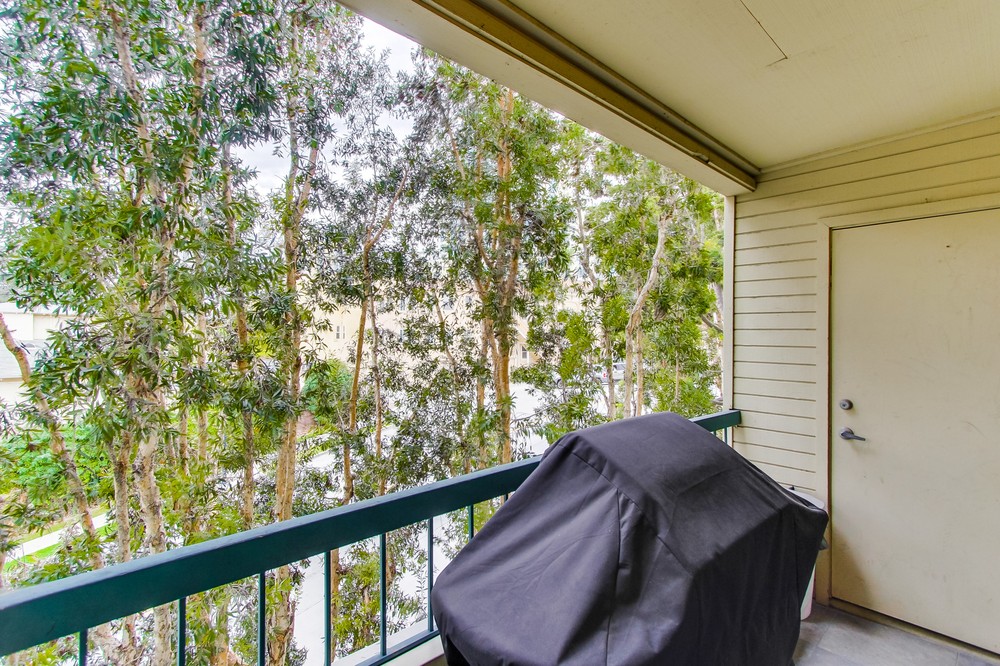 Virtual tour photo 54 of 66 for 1640 10th Avenue #301