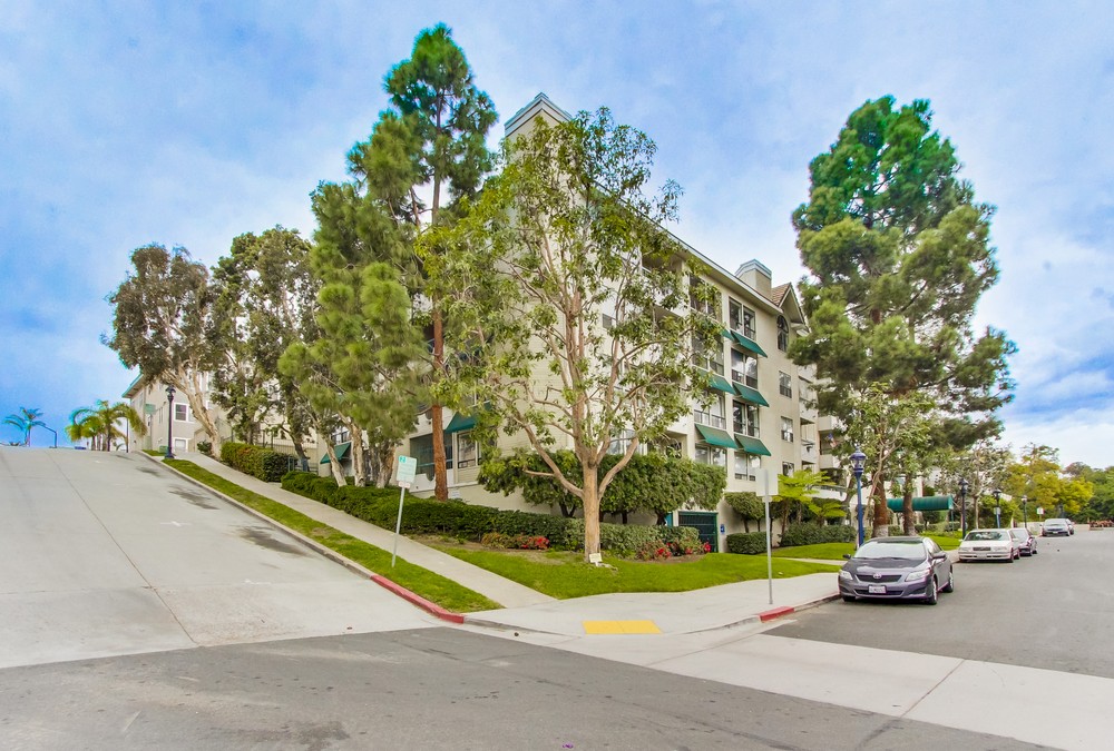 Virtual tour photo 65 of 66 for 1640 10th Avenue #301
